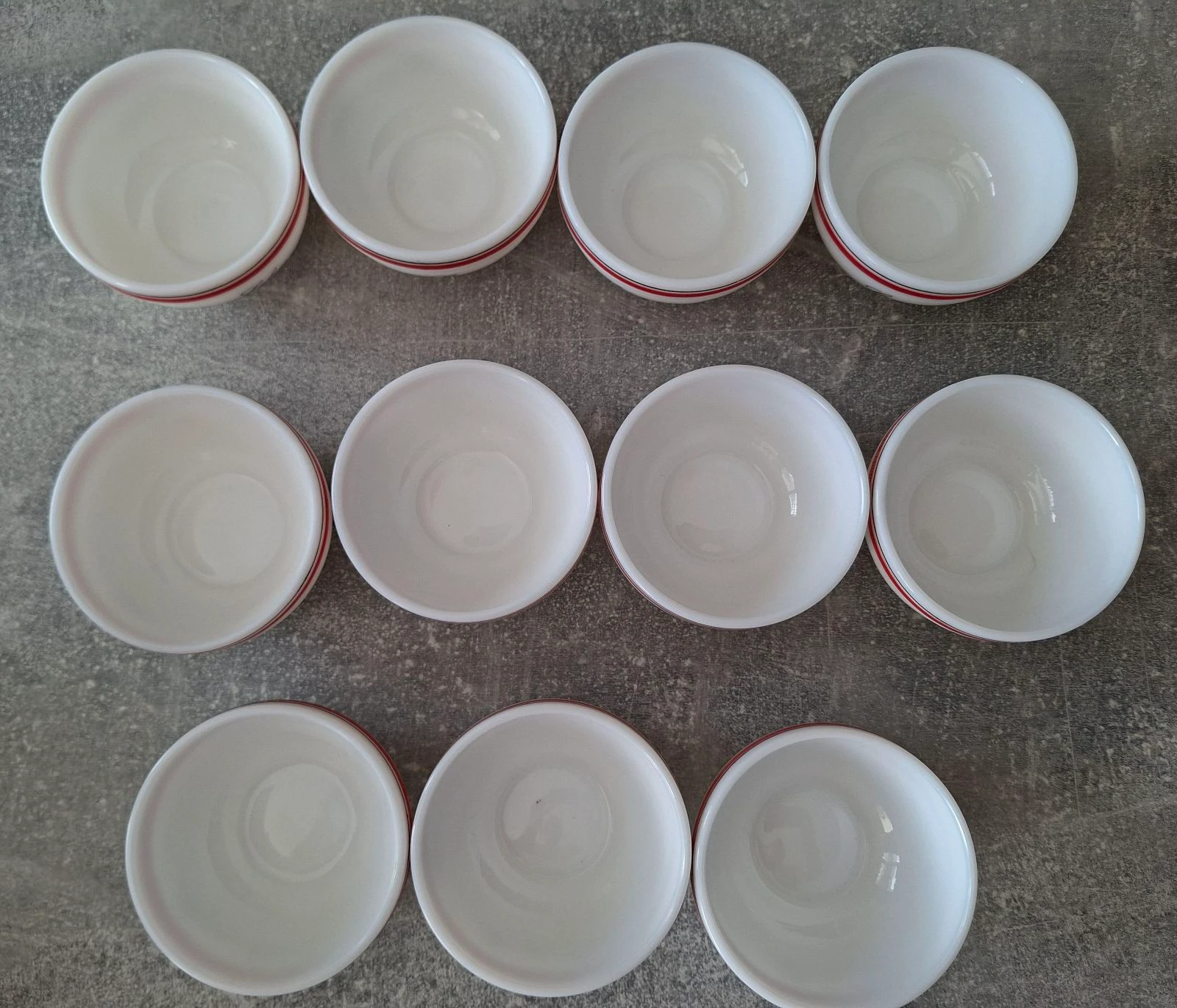 Lot de 11 coupelles apéritifs 